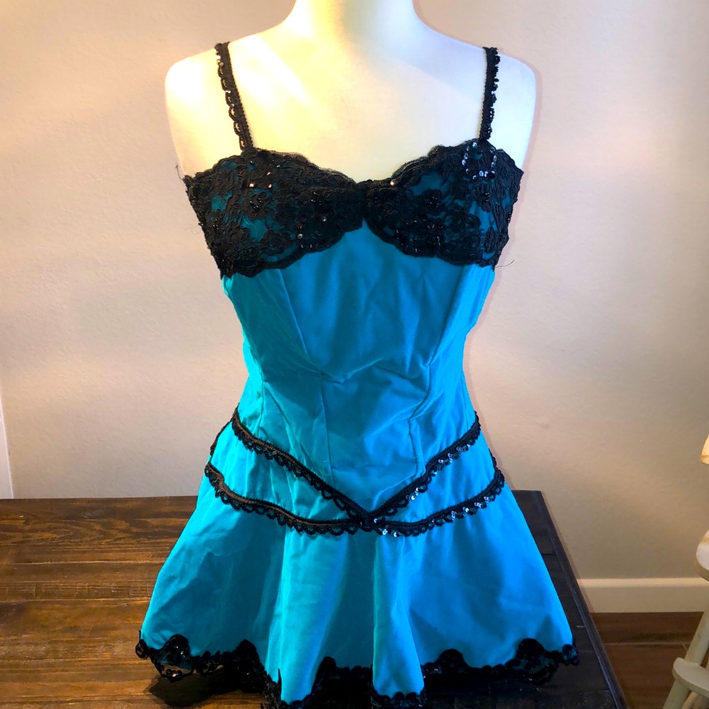 Saloon Girl Sexy Costume